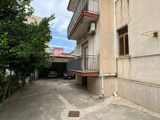 Palazzo / Stabile in vendita a Marigliano NA