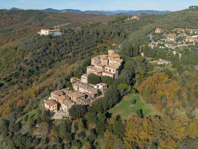 Palazzo / Stabile in vendita a Marsciano PG