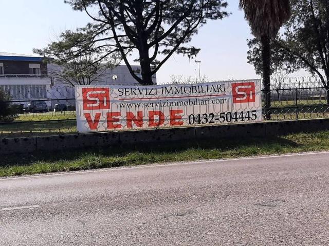 Palazzo / Stabile in vendita a Martignacco UD