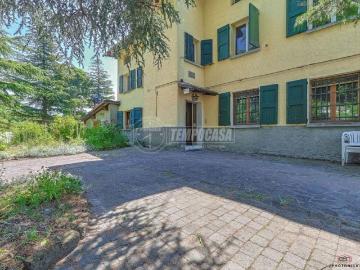 Palazzo / Stabile in vendita a Marzabotto BO