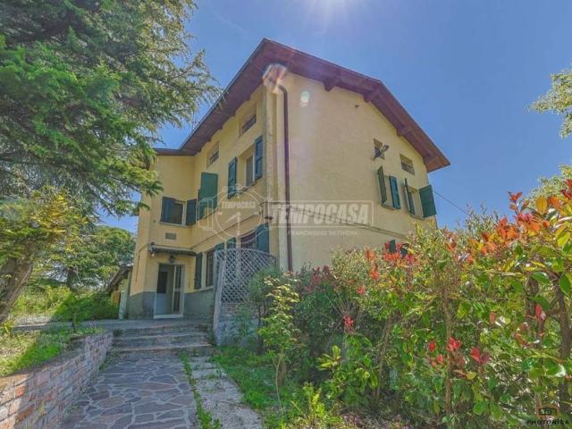 Palazzo / Stabile in vendita a Marzabotto BO