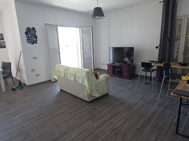 Palazzo / Stabile in vendita a Melito di Porto Salvo RC