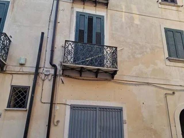 Palazzo / Stabile in vendita a Melizzano BN