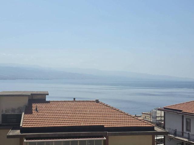Palazzo / Stabile in vendita a Messina ME