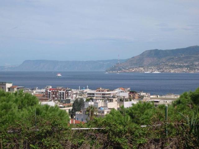 Palazzo / Stabile in vendita a Messina ME