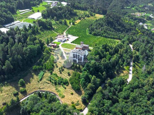 Palazzo / Stabile in vendita a Merano BZ
