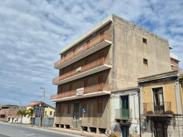 Palazzo / Stabile in vendita a Milazzo ME