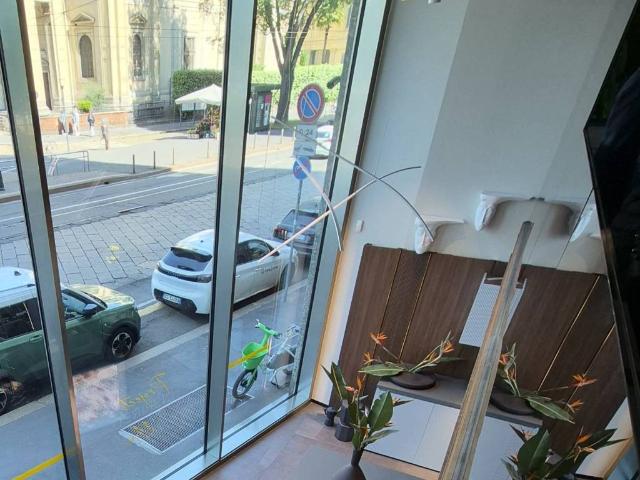 Palazzo / Stabile in vendita a Milano MI