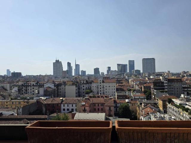 Palazzo / Stabile in vendita a Milano MI