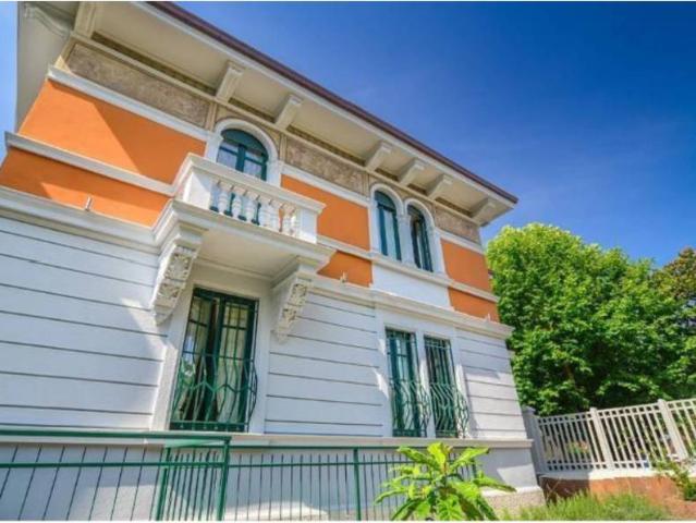 Palazzo / Stabile in vendita a Milano MI