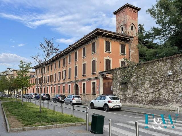 Palazzo / Stabile in vendita a Milano MI
