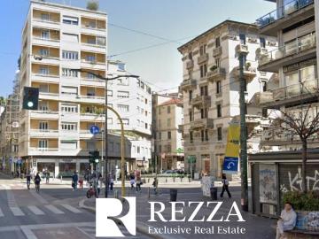Palazzo / Stabile in vendita a Milano MI