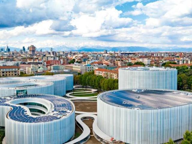 Palazzo / Stabile in vendita a Milano MI