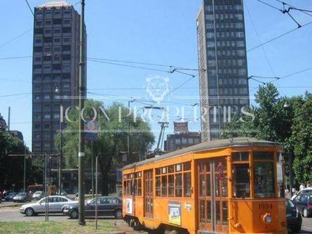 Palazzo / Stabile in vendita a Milano MI