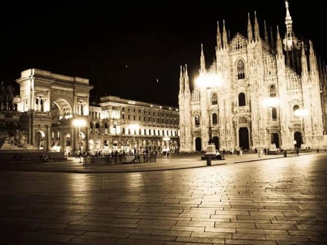 Palazzo / Stabile in vendita a Milano MI
