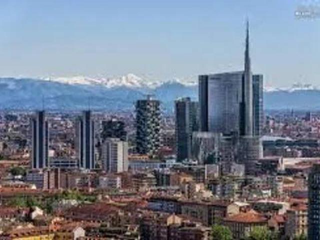 Palazzo / Stabile in vendita a Milano MI