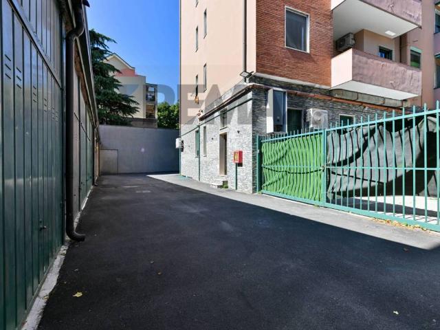 Palazzo / Stabile in vendita a Milano MI