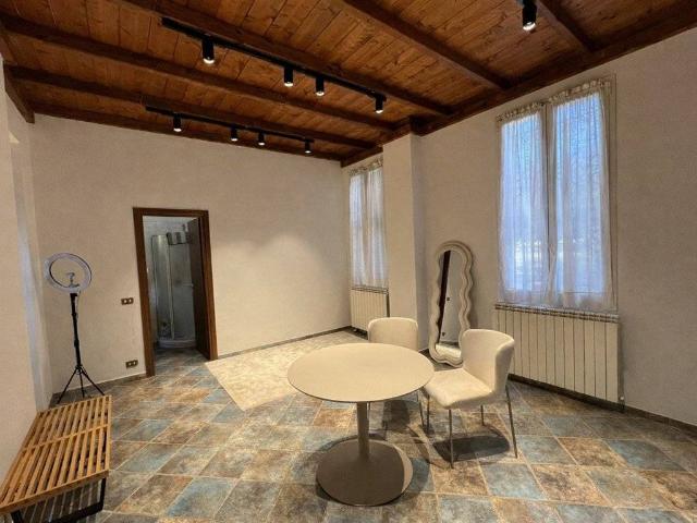 Palazzo / Stabile in vendita a Milano MI
