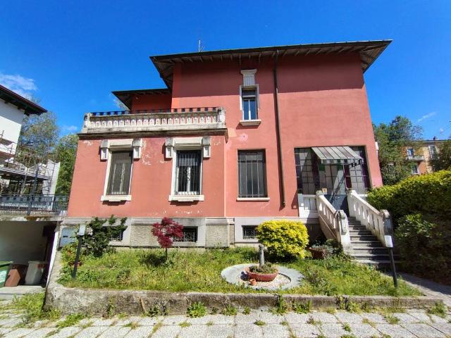 Palazzo / Stabile in vendita a Milano MI