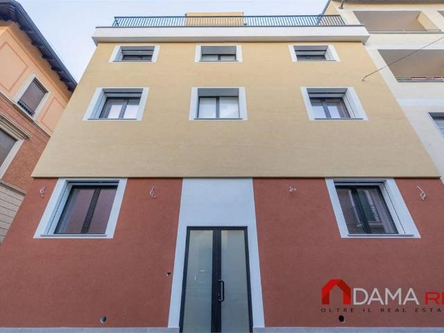Palazzo / Stabile in vendita a Milano MI