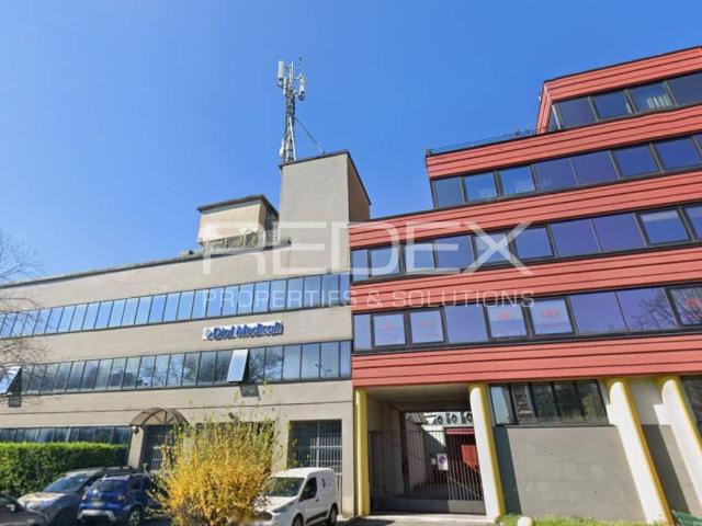 Palazzo / Stabile in vendita a Milano MI