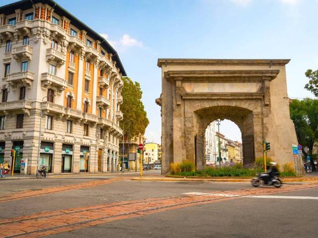 Palazzo / Stabile in vendita a Milano MI