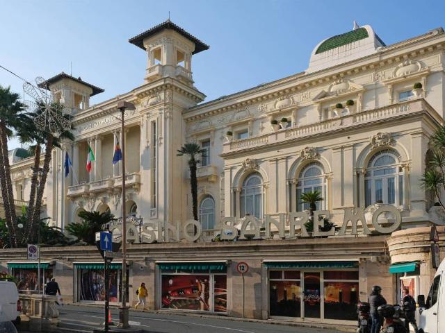 Palazzo / Stabile in vendita a Milano MI