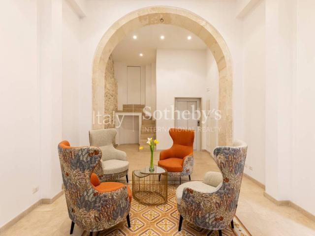 Palazzo / Stabile in vendita a Modica RG
