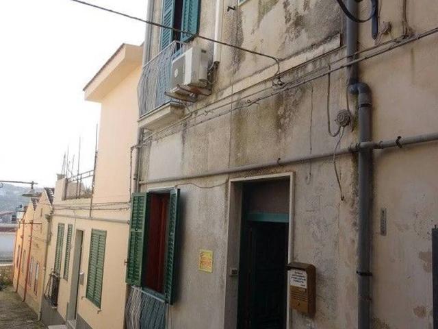 Palazzo / Stabile in vendita a Modica RG