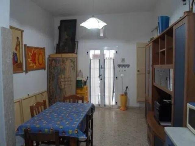 Palazzo / Stabile in vendita a Mola di Bari BA
