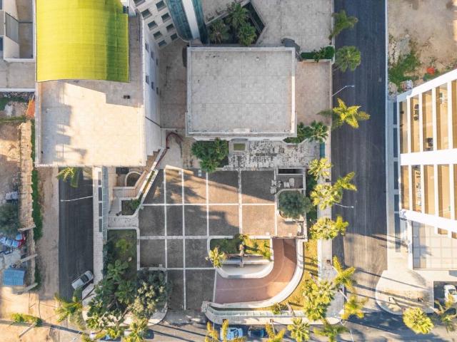 Palazzo / Stabile in vendita a Molfetta BA