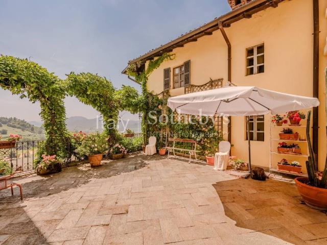 Palazzo / Stabile in vendita a Mombello Monferrato AL