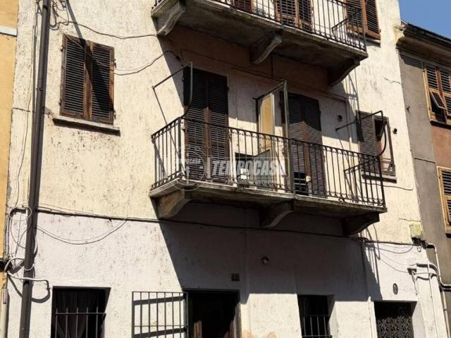 Palazzo / Stabile in vendita a Moncalieri TO