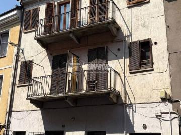 Palazzo / Stabile in vendita a Moncalieri TO