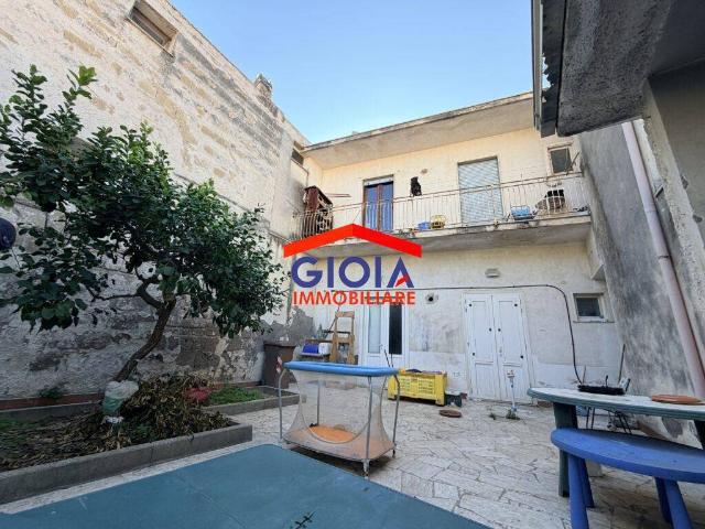 Palazzo / Stabile in vendita a Mondragone CE