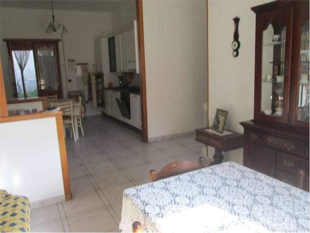 Palazzo / Stabile in vendita a Mondragone CE
