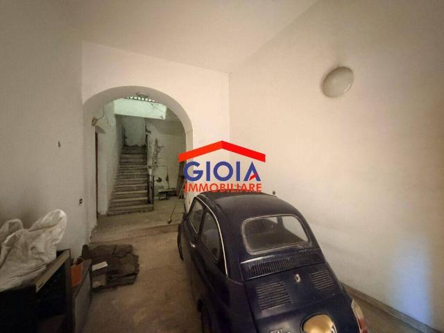 Palazzo / Stabile in vendita a Mondragone CE