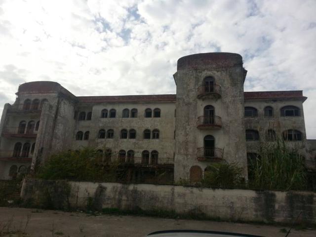 Palazzo / Stabile in vendita a Mondragone CE