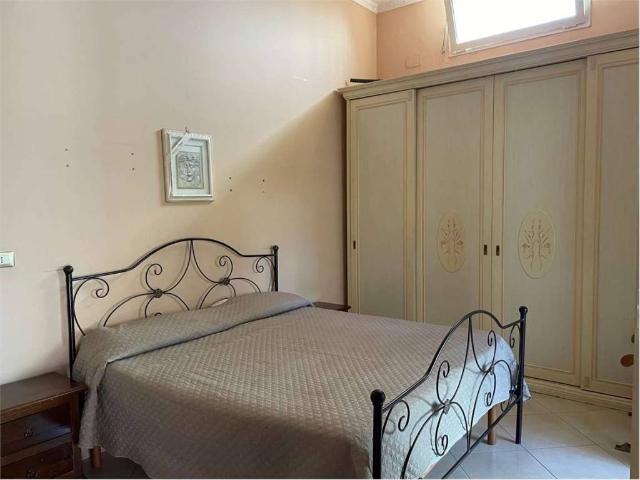 Palazzo / Stabile in vendita a Mondragone CE