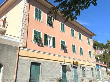 Palazzo / Stabile in vendita a Moneglia GE