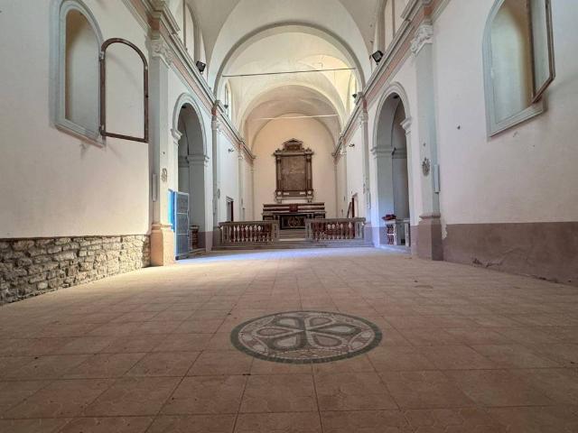 Palazzo / Stabile in vendita a Monghidoro BO