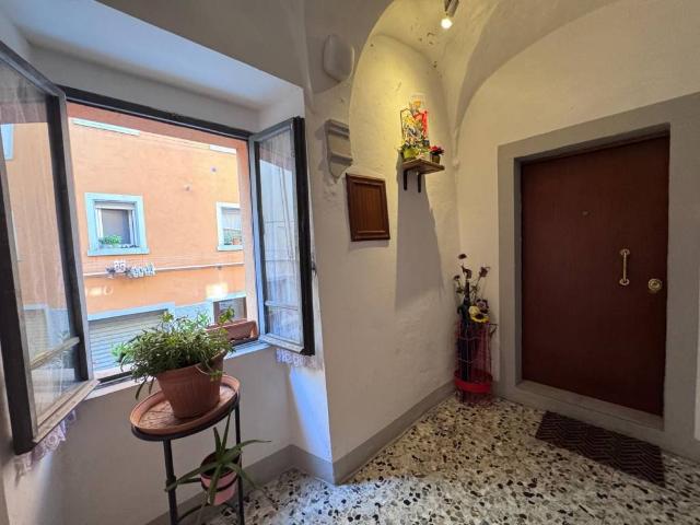 Palazzo / Stabile in vendita a Monghidoro BO