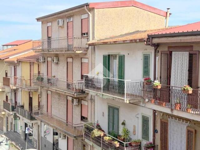 Palazzo / Stabile in vendita a Monreale PA