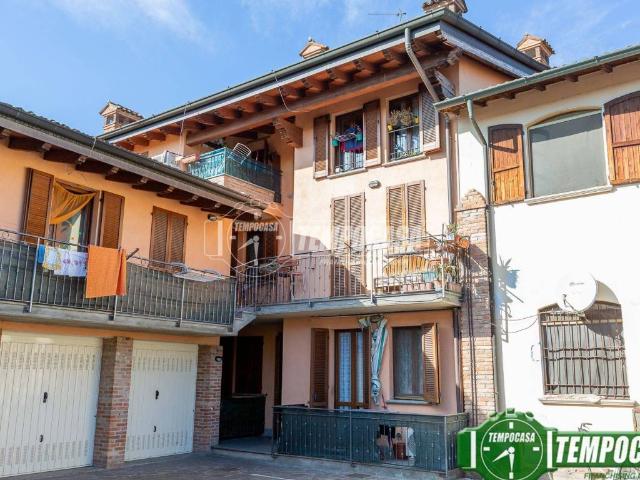 Palazzo / Stabile in vendita a Monte Cremasco CR