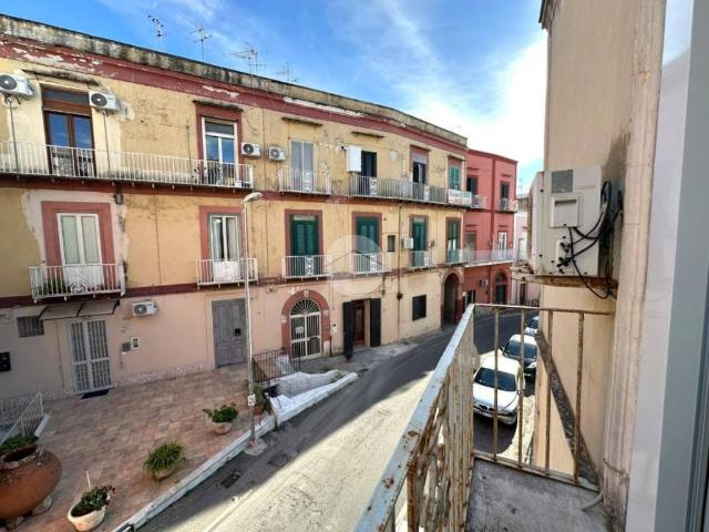 Palazzo / Stabile in vendita a Monte di Procida NA
