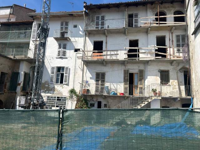 Palazzo / Stabile in vendita a Montechiaro d'Asti AT