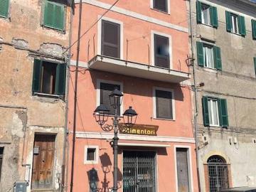Palazzo / Stabile in vendita a Montelanico RM