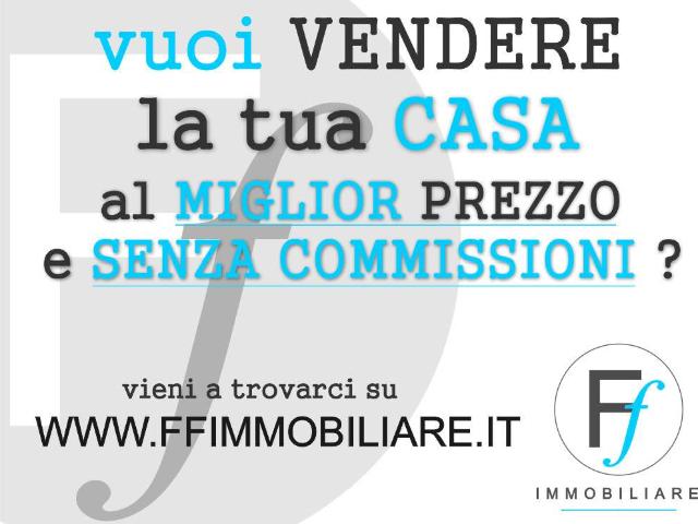 Palazzo / Stabile in vendita a Montelupone MC