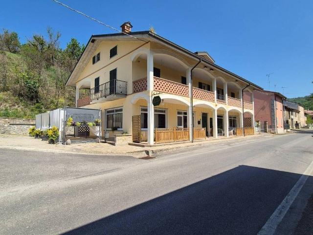 Palazzo / Stabile in vendita a Montesegale PV
