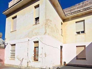 Palazzo / Stabile in vendita a Montesilvano PE